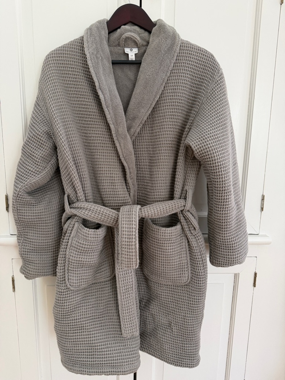 Hotel Collection Waffle Robe Grey S/M Lightweight Spa Bath Robe Cozy